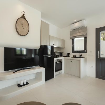 Executive Oak Suite with Outdoor Hot Tub