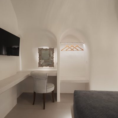 Executive Oak Suite with Outdoor Hot Tub