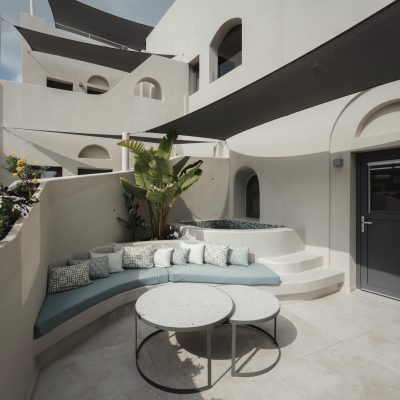 Executive Oak Suite with Outdoor Hot Tub