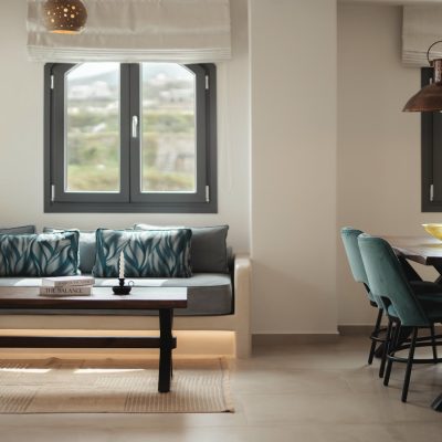 Galaria Serenity Villa with outdoor Hot Tub